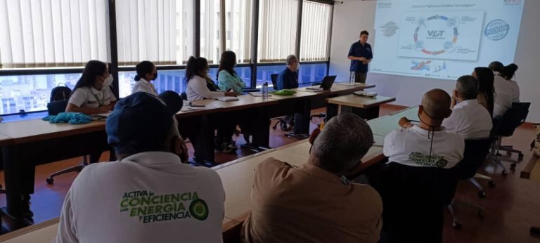 Oncti dicta taller de vigilancia tecnológica al sector eléctrico