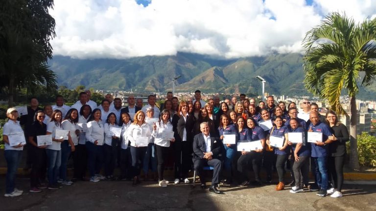 Líderes y lideresas del Oncti culminan diplomado de “Coaching Gerencial”